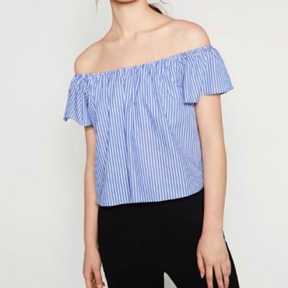 EUC Zara Blue Striped Off Shoulder Top Small
